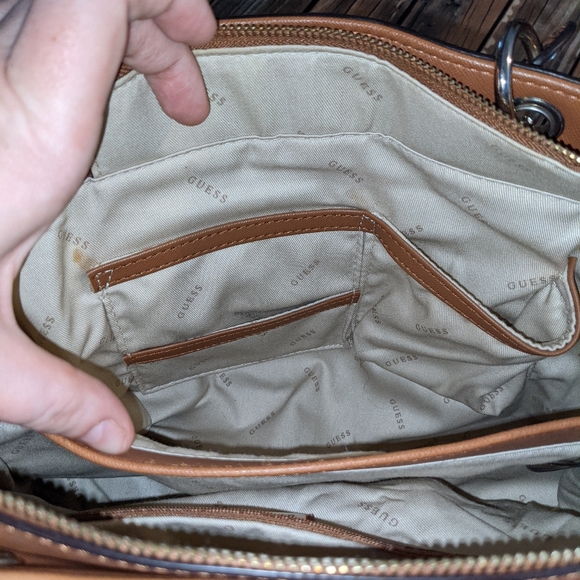 Guess Shoulder Bag - Picture 11 of 14